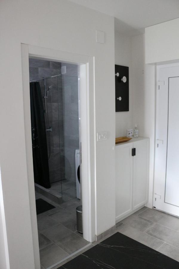 Luca, modern brand new studio apartment Zagabria Esterno foto